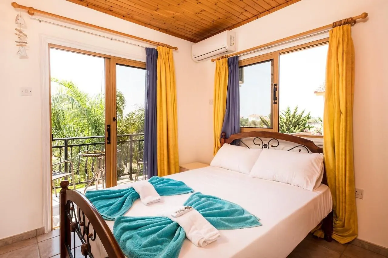Tropical Paradise Villa Ayia Napa 0*,